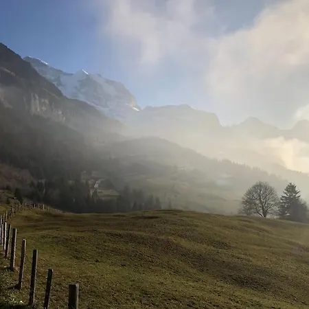 - Amazing Views, Centrally Located By Train Station