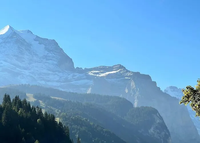 In - Amazing Views, Centrally Located By Train Station Апартаменты *