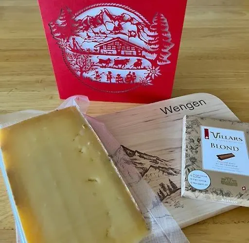 In - Amazing Views, Centrally Located By Train Station Апартаменты *