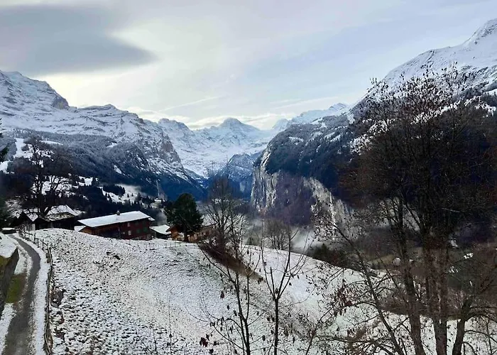 In - Amazing Views, Centrally Located By Train Station Апартаменты Венген