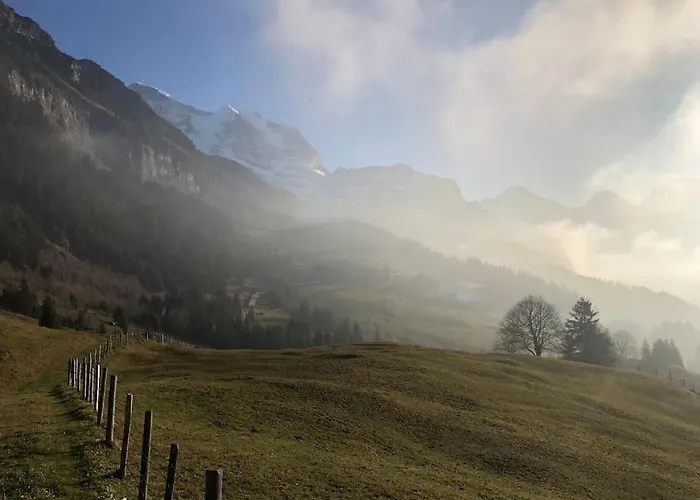 In - Amazing Views, Centrally Located By Train Station