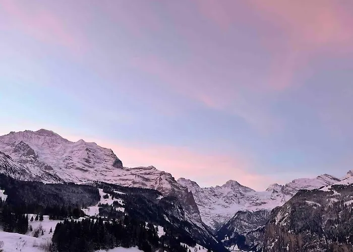 Апартаменты In - Amazing Views, Centrally Located By Train Station