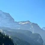In - Amazing Views, Centrally Located By Train Station Апартаменты *
