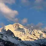 Апартаменты In - Amazing Views, Centrally Located By Train Station Венген